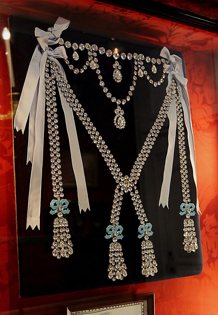 The diamond necklace commissioned by Louis XV for Madame du Barry