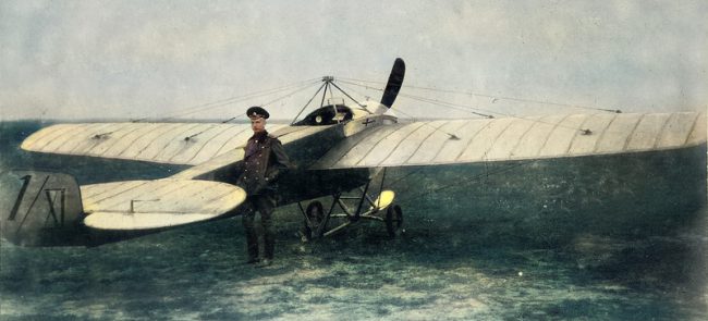 Pyotr Nesterov with the Nieuport IV.G he looped
