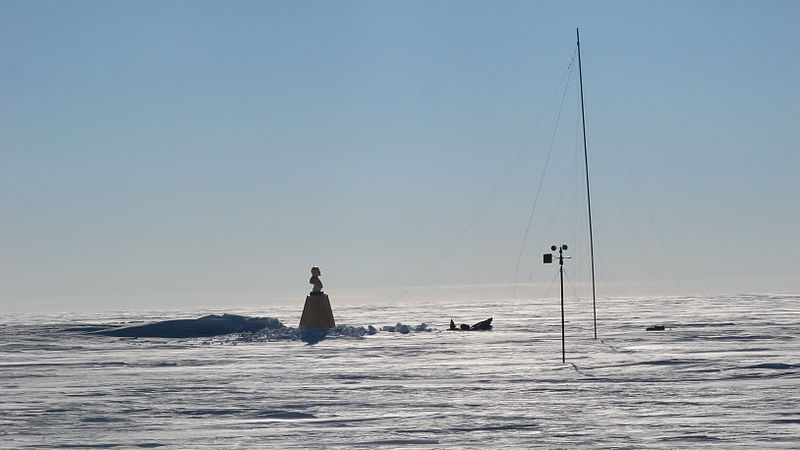 The old Soviet temporary Base ("Pole of Inaccessibility") reached by Team N2i on 19th January 2007. One can see the bust of V.I. Lenin, installed in the 1950s