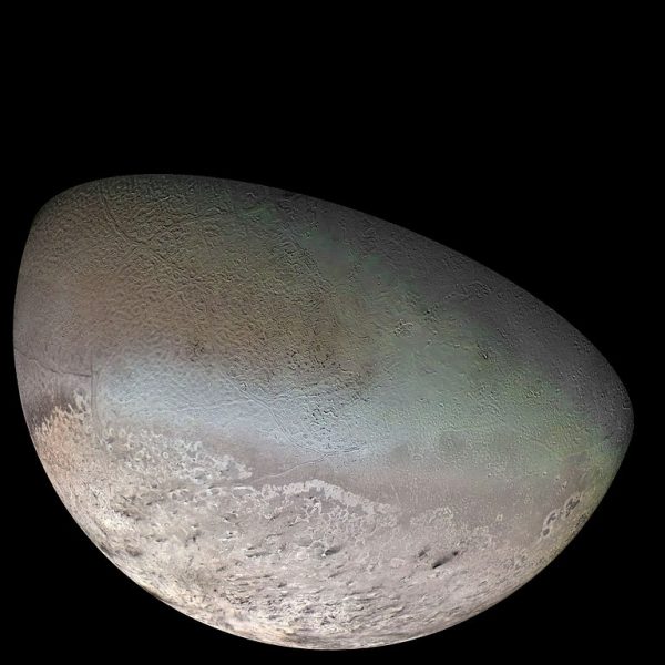 Global Color Mosaic of Triton, taken by Voyager 2 in 1989