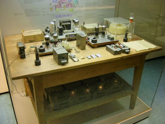 Experimental apparatus with which Otto Hahn and Fritz Strassmann discovered nuclear fission in Berlin on 17 December 1938 (Deutsches Museum, Munich)