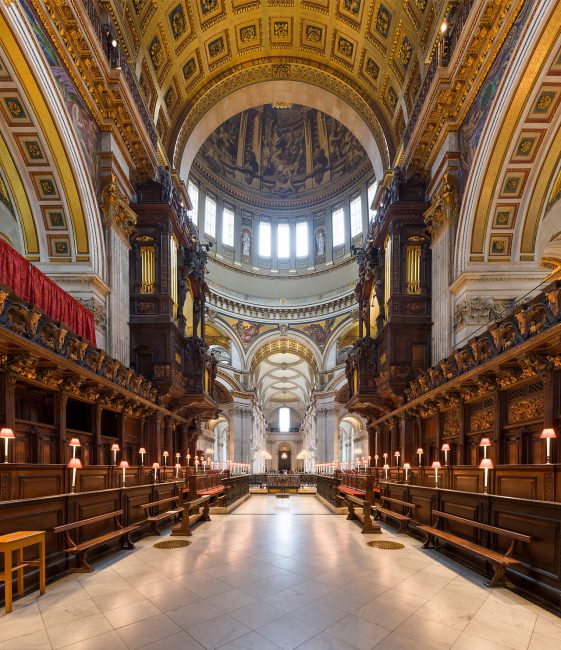St. Paul's Cathedral, The choir, looking towards the nave, Photo by DAVID ILIFF. License: CC BY-SA 3.0