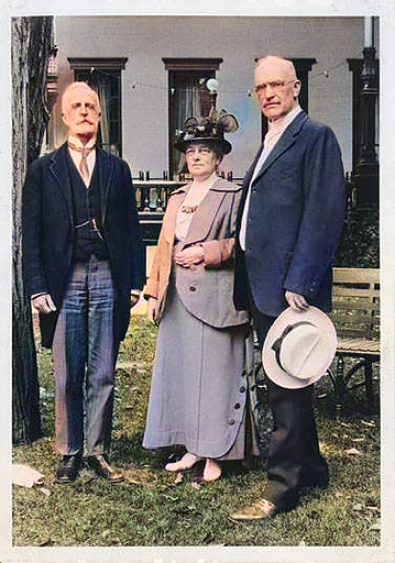 Melvil Dewey (r) along with Mrs. Dewey and R. R. Broker