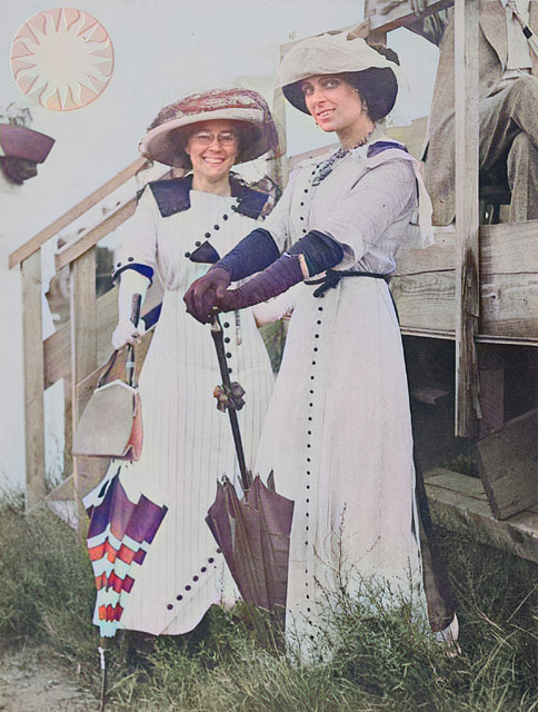 Matilde Moisant (left) and Harriet Quimby, the first two women in the United States to obtain pilot certificates (photo circa 1911–1912)